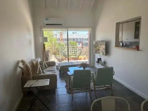 Departamento en Venta en Jardines De San Isidro, USD 183.000