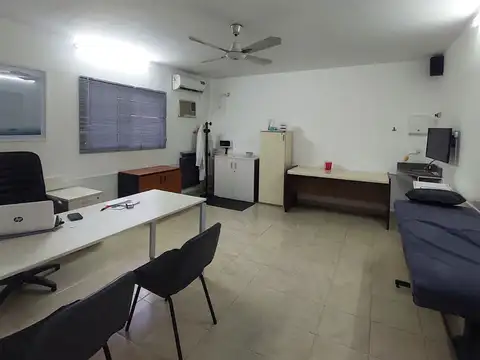Casa para uso profesional en Bernal Centro