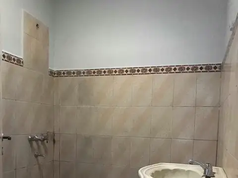 Depto Tipo Casa 3 ambientes con 1 baño