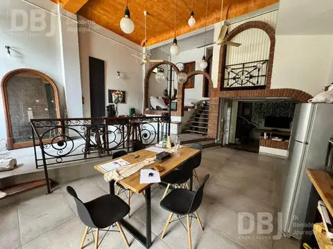 (DBJ-768) ESTADOS UNIDOS y AV. 9 DE JULIO -  EDIFICIO HISTORICO APH
