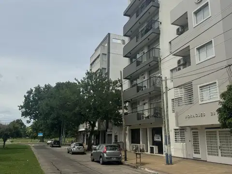 DPTO DE 1 DORMITORIO EN 66 E/ 26 Y 27