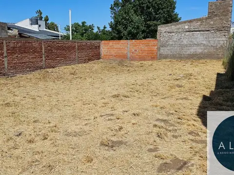 Terreno en Venta 10  mts Fondo
