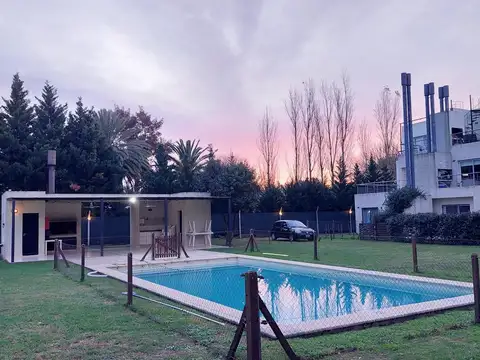 Departamento 3 dormitorios en Venta en Fisherton 