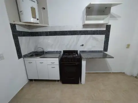 Depto Tipo Casa 2 ambientes con 1 baño