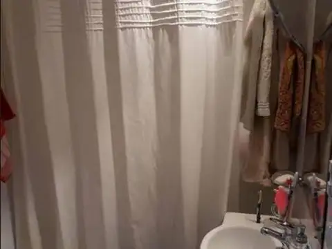 Depto Tipo Casa 2 ambientes con 1 baño