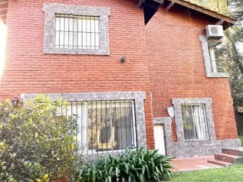 Casa en Alquiler de 4 dormitorios
