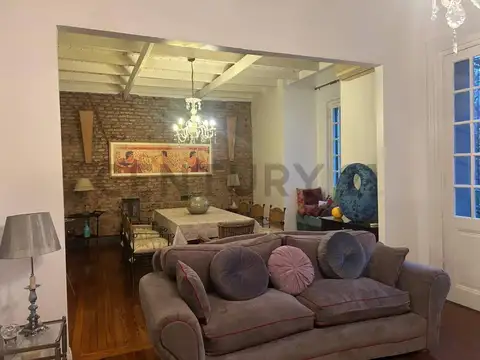 Depto Tipo Casa en Venta de 5 ambientes