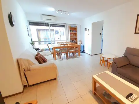 Vicente López - Apto profesional - Amplio Dpto. 4 amb con 2 Balcones!
