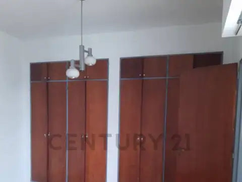 VENTA CASA CENTRICA EN PH, 4 AMB - Ubicada en pleno centro de San Martin.