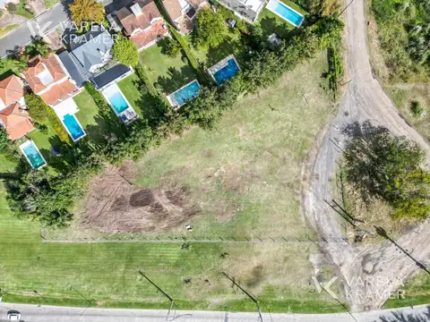 Terreno en Venta 87  mts Frente