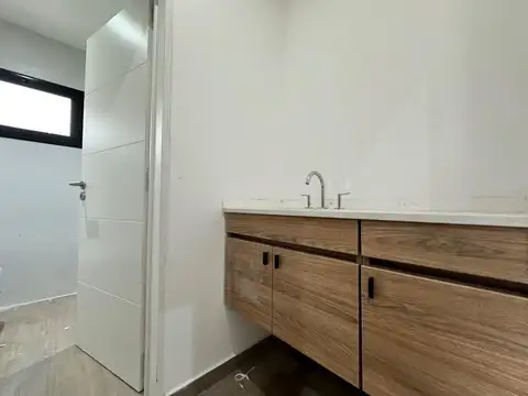Departamento 4 ambientes con 3 baños