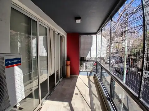 Alquiler Departamento 2 ambientes con patio, a metros de Cabildo.Nuñez