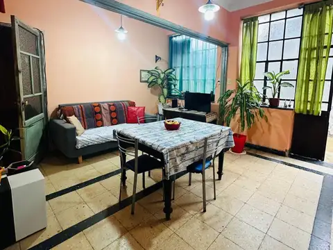 Depto Tipo Casa en Venta de 5 ambientes