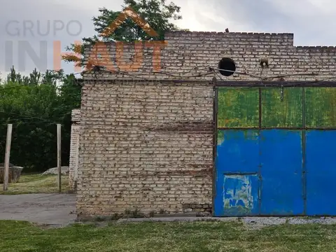 Chacra con galpón 4 esquinas en alquiler