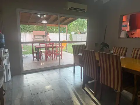 Casa Chalet  en Venta en Zárate, G.B.A. Zona Norte, Argentina