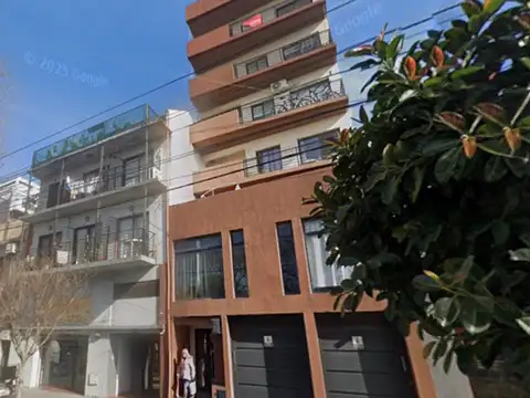 DEPARTAMENTO MONOAMBIENTE CON BALCON. AV. ROCA 1527 AVELLANEDA, A 2 CUADRAS DE AV. MITRE