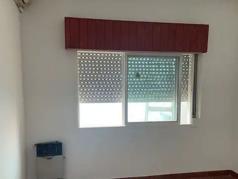 VENTA PH EN BLOCK DE 3 UNIDADES; DOS DPTOS Y UN DEPOSITO.