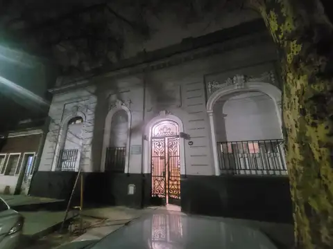 ESPECTACULAR LOTE DE DOBLE FRENTE EN PLENO FLORES  "RIVERA INDARTE AL 200"