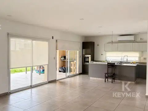 Departamento 4 ambientes con 3 baños