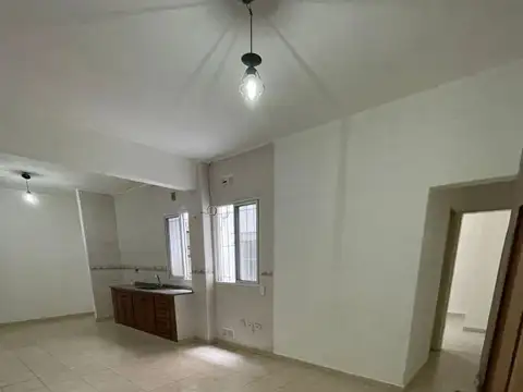 Ituzaingo 1600, Piso 1