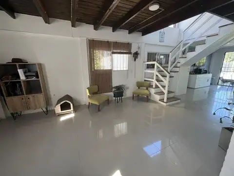 Casa en venta en Villa Castells 3 dormitorios