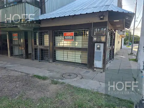 Locales Comerciales en Alquiler - Calle Alvarez Jonte B° Provincias Unidas 1500 - Excelente Frente