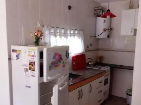 Departamento 12 ambientes con 4 baños