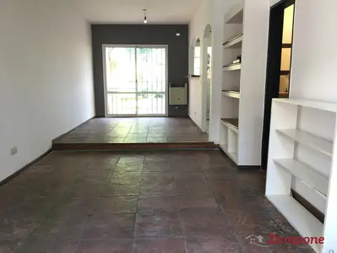 Depto Tipo Casa en Alquiler de 2 dormitorios