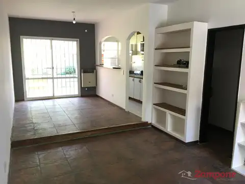 Depto Tipo Casa en Alquiler de 2 dormitorios