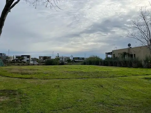 Terreno en Venta en Puertos - Barrio Marinas, USD 134.000