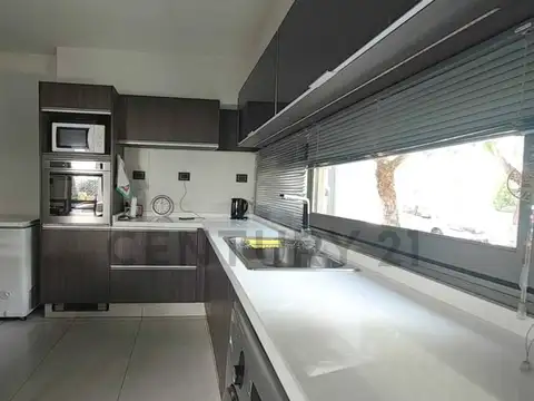 CASA EN VENTA - BARRIO VIÑAS DE TERRADA