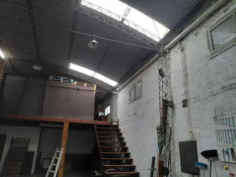 VENTA GALPON - BARRIO ROCA