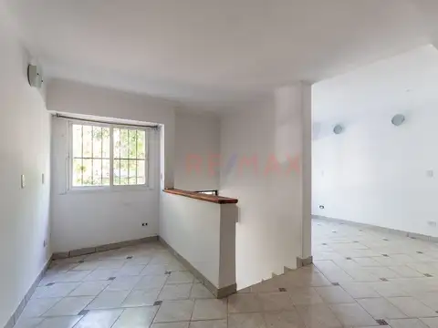 Depto Tipo Casa en Venta al Suroeste