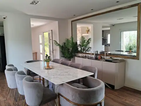 Casa en Venta en Canelones, USD 1.000.000