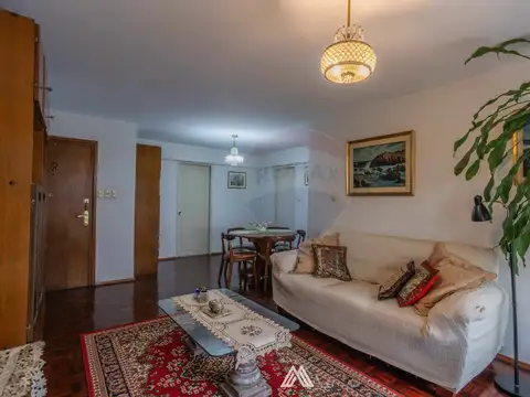 Departamento 5 ambientes con 3 baños