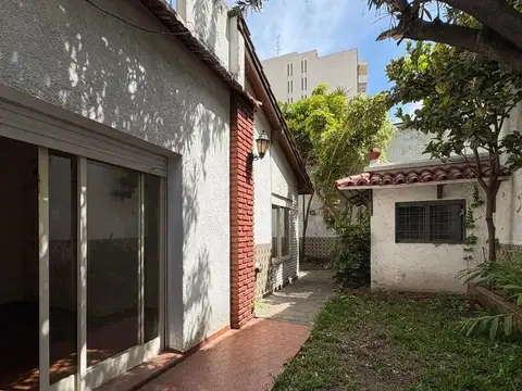 CASA LOTE PROPIO CON FONDO HABITABLE