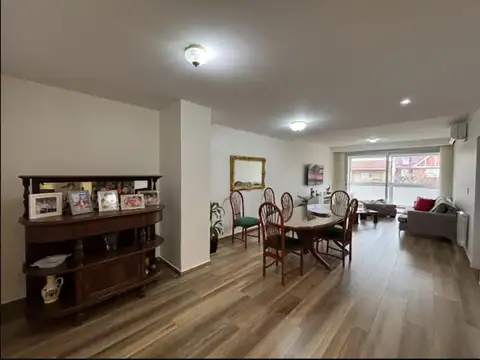 VENTA DE SEMIPISO 2 AMBIENTES AL FRENTE
