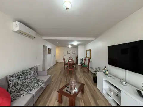 Avenida 25 200