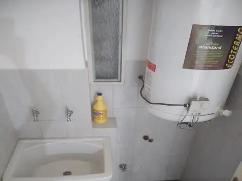 Depto Tipo Casa 2 ambientes con 1 baño