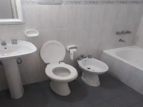 Depto Tipo Casa en Alquiler en Villa Devoto, $ 600.000