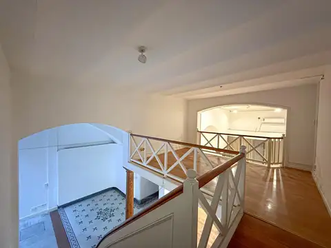 Venta. Casa para uso institucional y comercial - Centro, Rosario