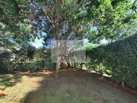 Casa con pileta en Los Jazmines Pilar del Este