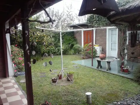 Casa en Venta con 1 cochera