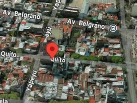 Quito e/ Yapeyú y Castro Barros