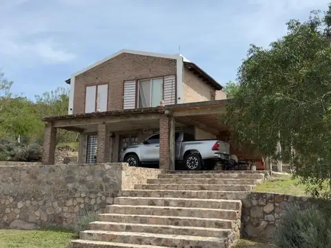 Casa en venta 2 dormitorios Rio Ceballos
