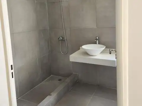 Casa en Venta en Haras Santa María- Barrio Los Robles