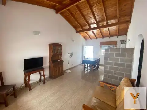 Departamento en venta - 2 Dormitorios 1 Baño - Mar del Tuyu