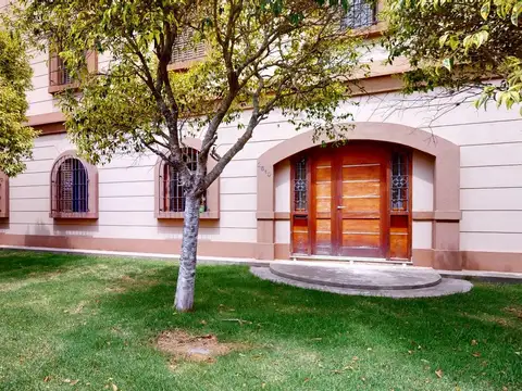 Calle 11 esquina 46 bis 2600