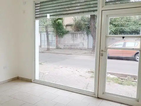 HERMOSO LOCAL COMERCIAL ZONA HOSPITAL ROQUE SAENZ PEÑA