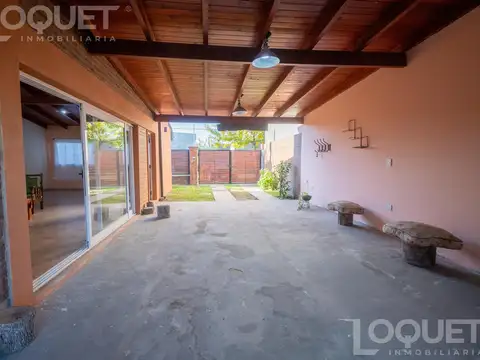 Casa en Venta con 1 cochera